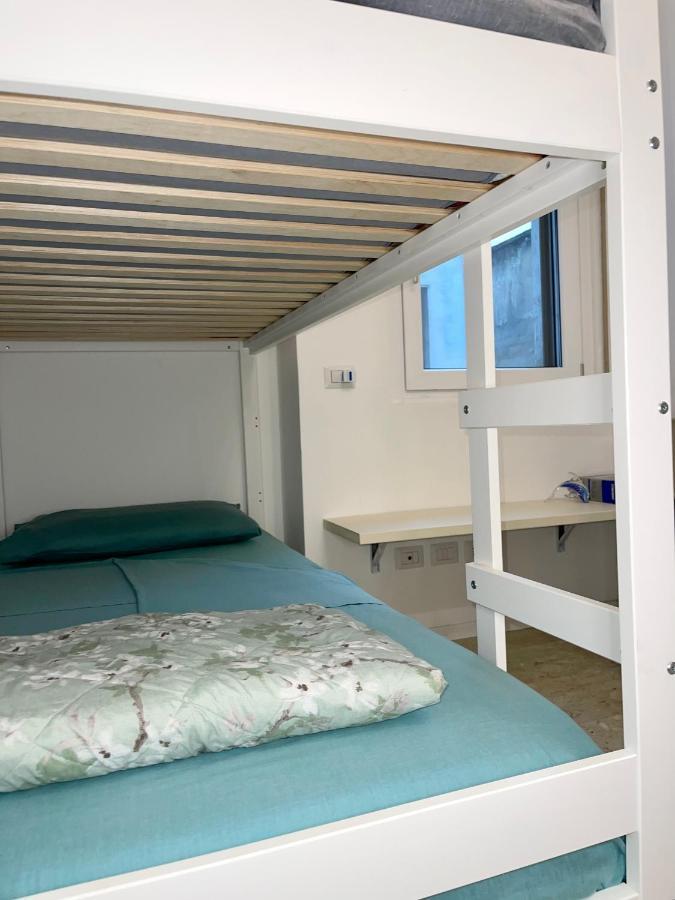The White House, Modern Apartment In Center Milano Eksteriør bilde