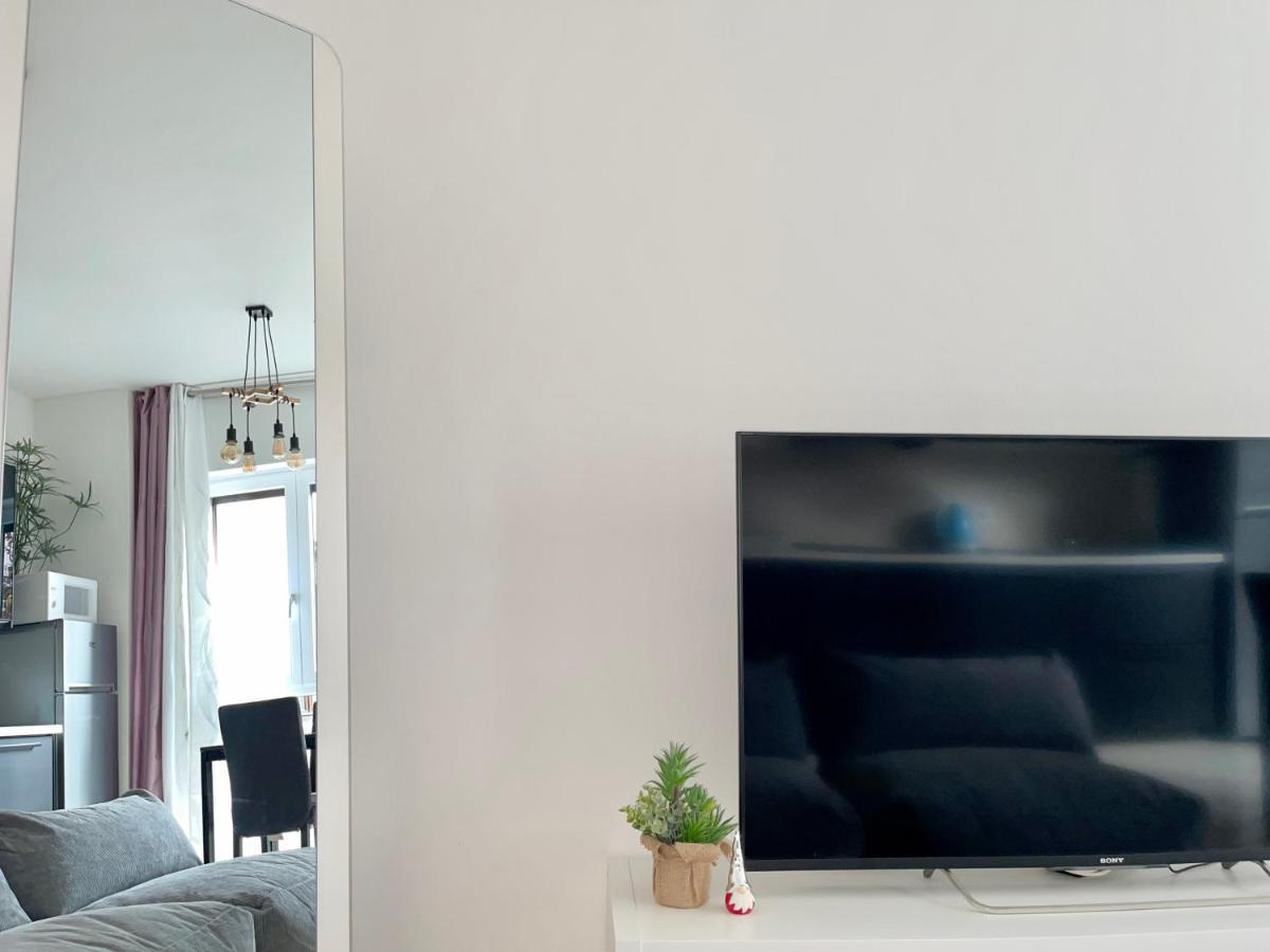 The White House, Modern Apartment In Center Milano Eksteriør bilde